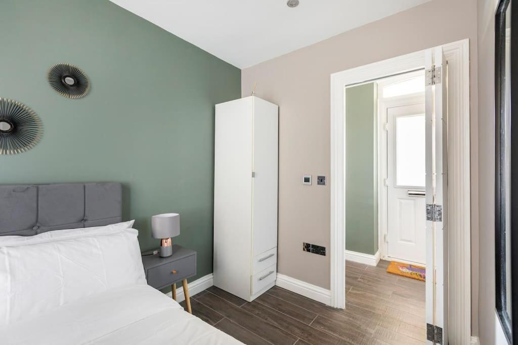 Beautiful Brighton Apartment, 5Min Walk To Beach エクステリア 写真