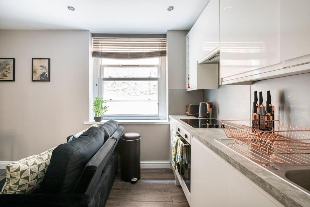 Beautiful Brighton Apartment, 5Min Walk To Beach エクステリア 写真