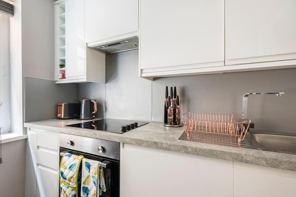 Beautiful Brighton Apartment, 5Min Walk To Beach エクステリア 写真